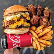 COMBO Solteiro - 1X Classic Chicken + Coca-Cola + 500g Fritas + Frango